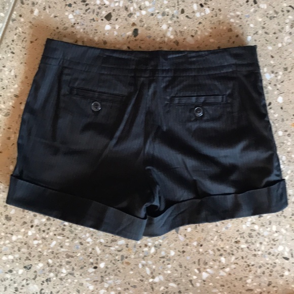 Pinstriped dress shorts - Picture 3 of 6